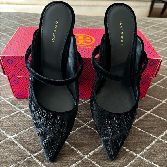 Tory Burch Black Embroidered Velvet 65mm Pump - Picture 3 of 5